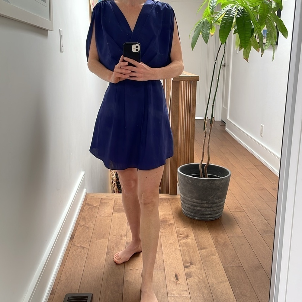 BCBGeneration blue/purple short dress with beautiful sleeves and wrap optic, S